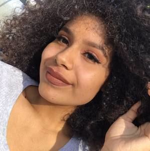 Meet your Posher, Naomi